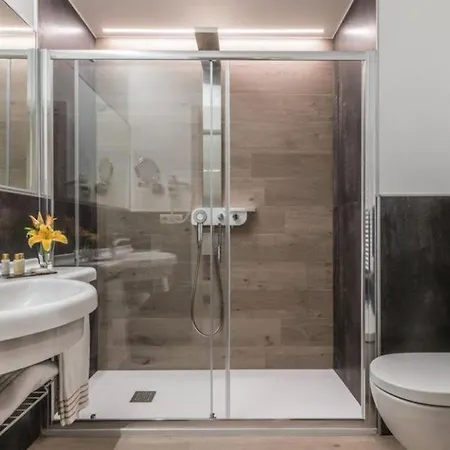 Cavour Luxury 5* Μπολόνια