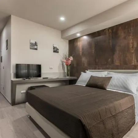 Cavour Luxury Готель Болонья