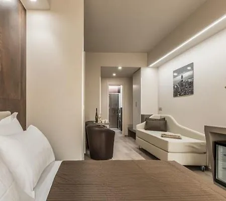 Cavour Luxury Готель Болонья